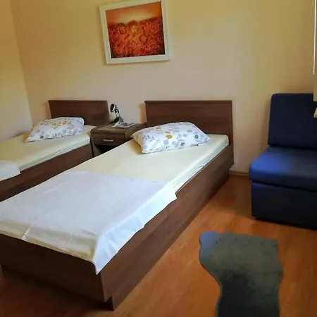 Aparthotel Marijana *